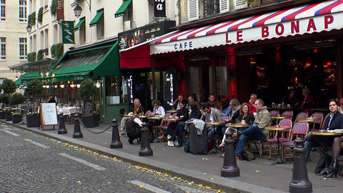 A cozy cafe in the heart of Paris