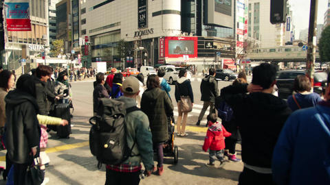 TImelapse of Japans largest crossing - Sachiko exit in Shibuya