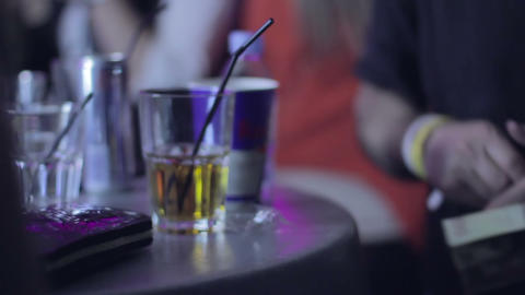 Bar visitor prepares money to pay drinks, but can't find enough to pay alcohol