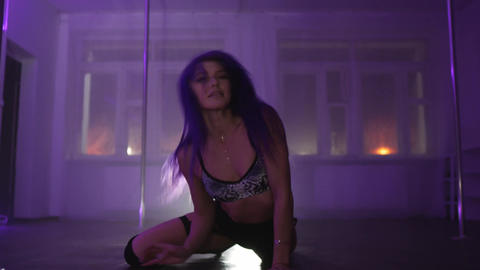 Girl dancing a sexy