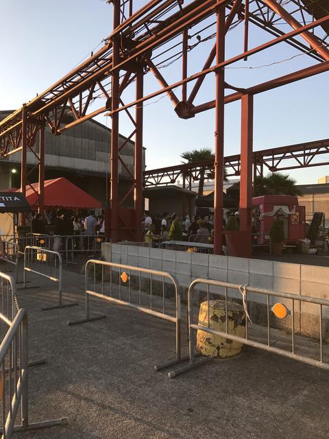 Live_Concert_Place