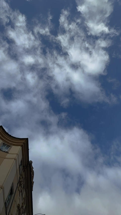 Fast clouds