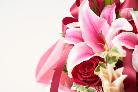 A refreshing pink bouquet image