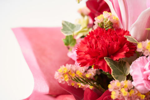 A refreshing pink bouquet image